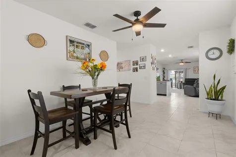 1452 Cumberland Avenue Davenport FL 33837
