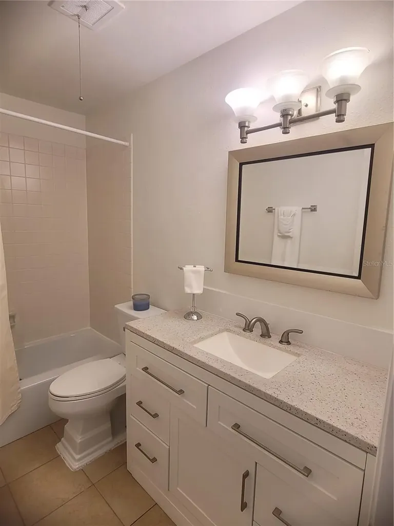 3360 S Osprey Avenue Sarasota FL 34239