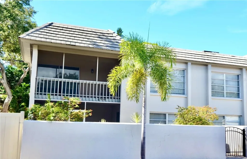 3360 S Osprey Avenue Sarasota FL 34239