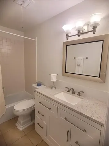 3360 S Osprey Avenue Sarasota FL 34239