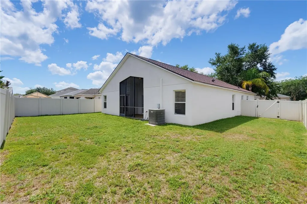 7512 Turtle View Drive Ruskin FL 33573