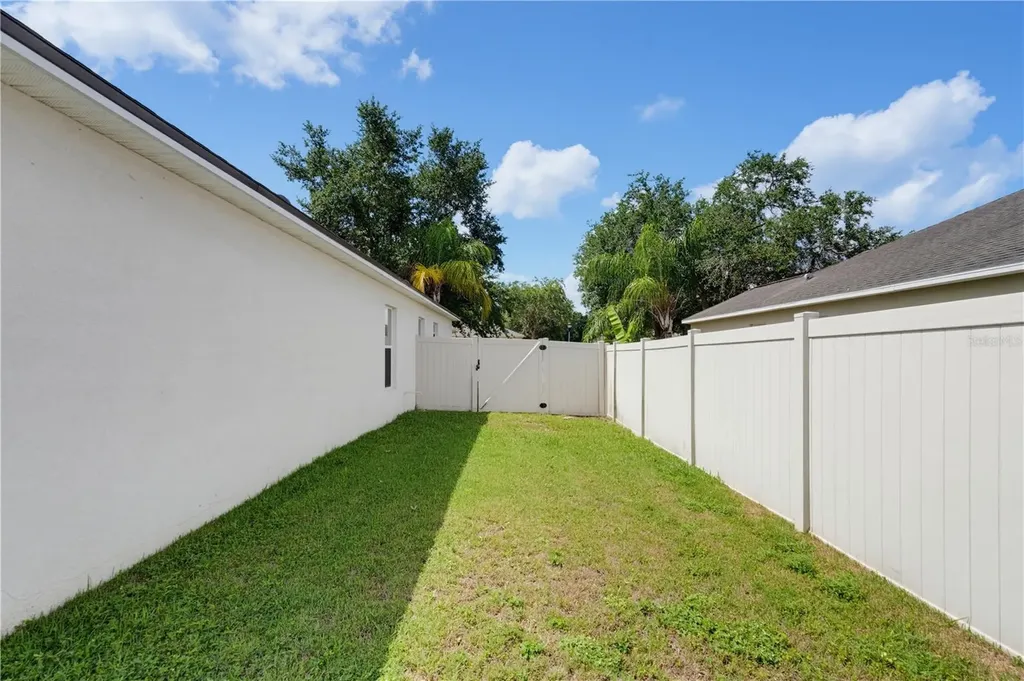 7512 Turtle View Drive Ruskin FL 33573