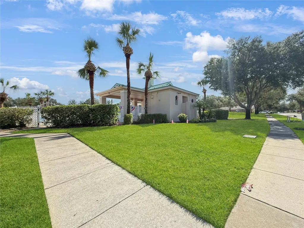3012 Summer House Drive Valrico FL 33594