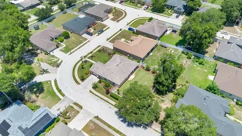 3975 Sunnywood Circle Lakeland FL 33812