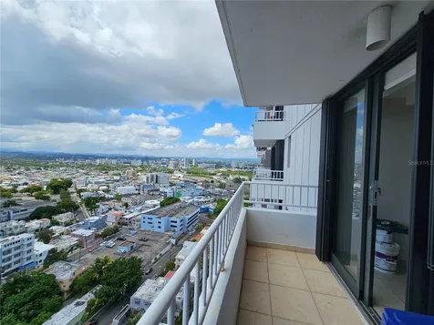 1717 Juan Ponce De Leon Santurce PR 00909