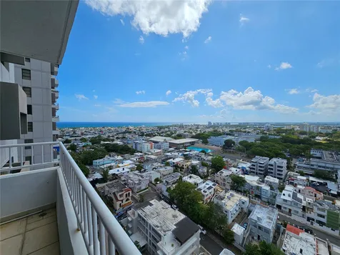 1717 Juan Ponce De Leon Santurce PR 00909