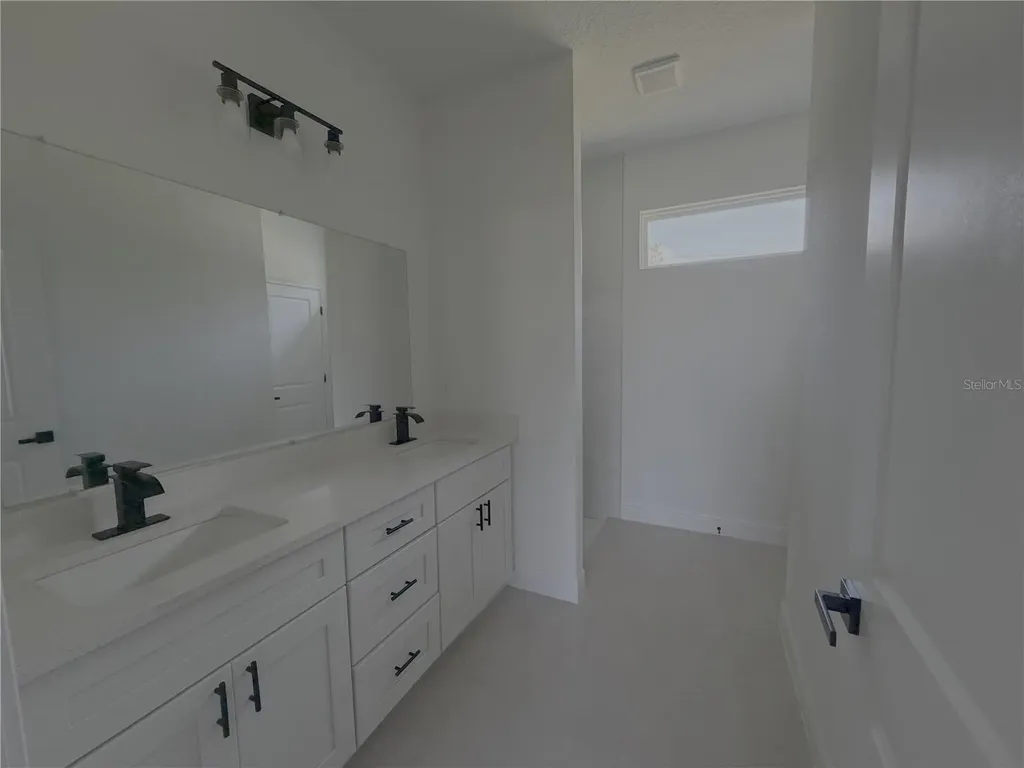 1852 W Quaker Lane Citrus Springs FL 34434