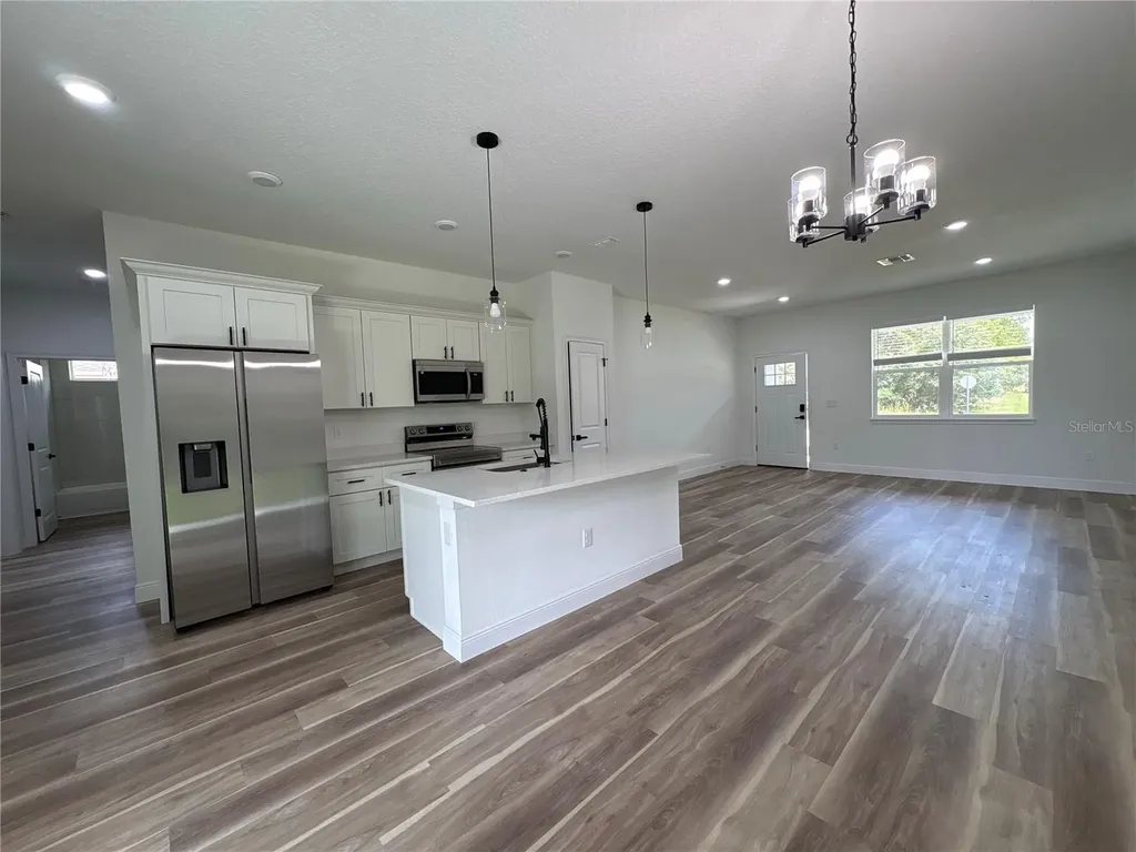 1852 W Quaker Lane Citrus Springs FL 34434