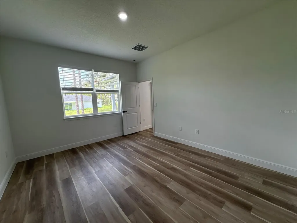1852 W Quaker Lane Citrus Springs FL 34434