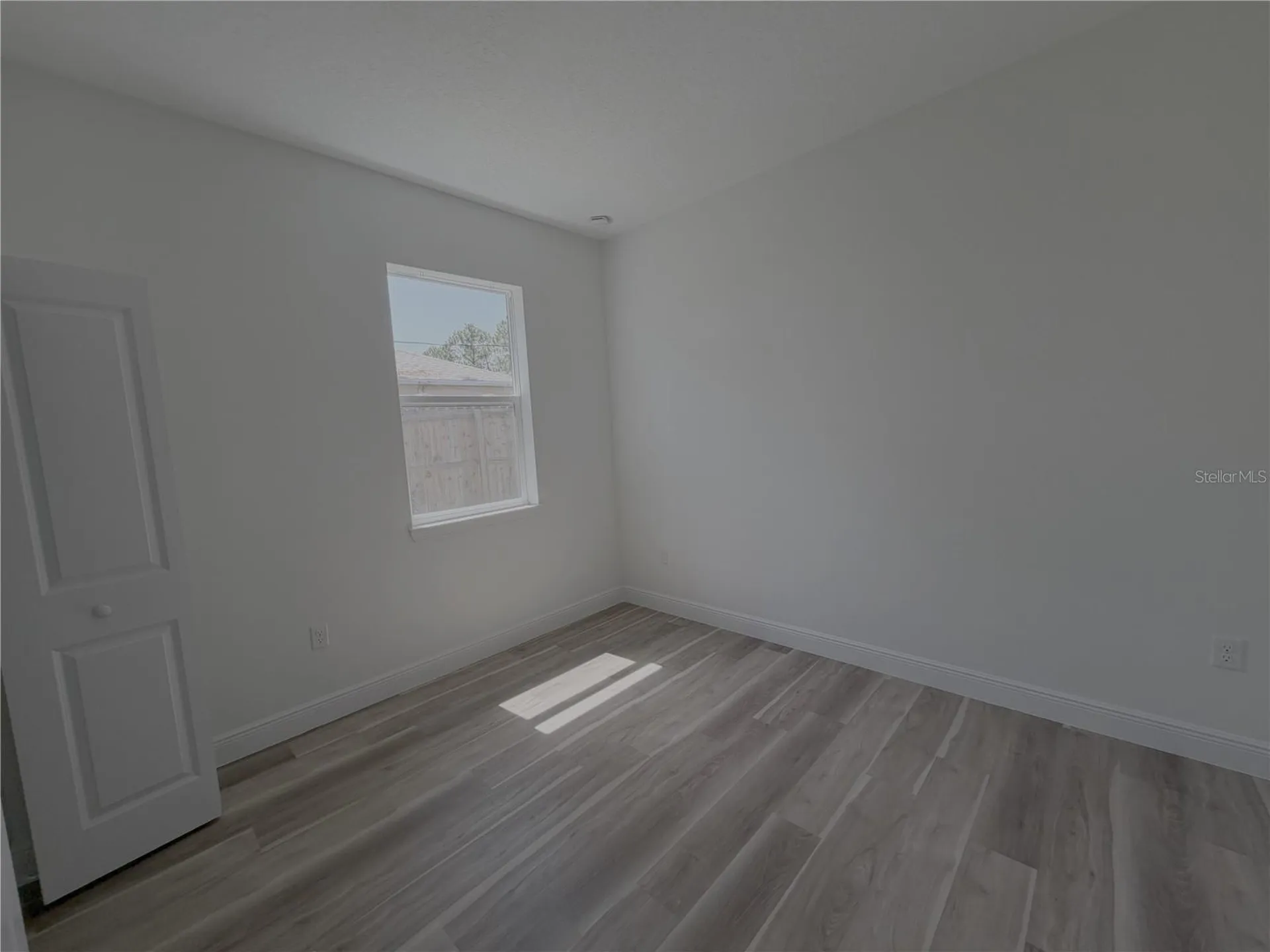 1852 W Quaker Lane Citrus Springs FL 34434