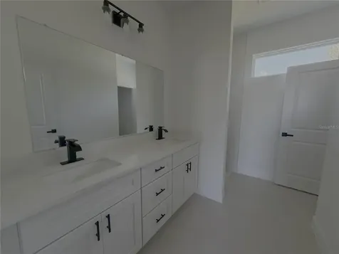 1852 W Quaker Lane Citrus Springs FL 34434