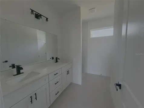 1852 W Quaker Lane Citrus Springs FL 34434