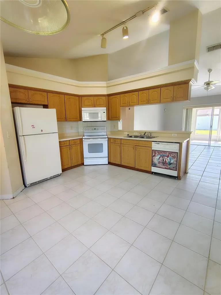 3248 Sawgrass Creek Circle St Cloud FL 34772