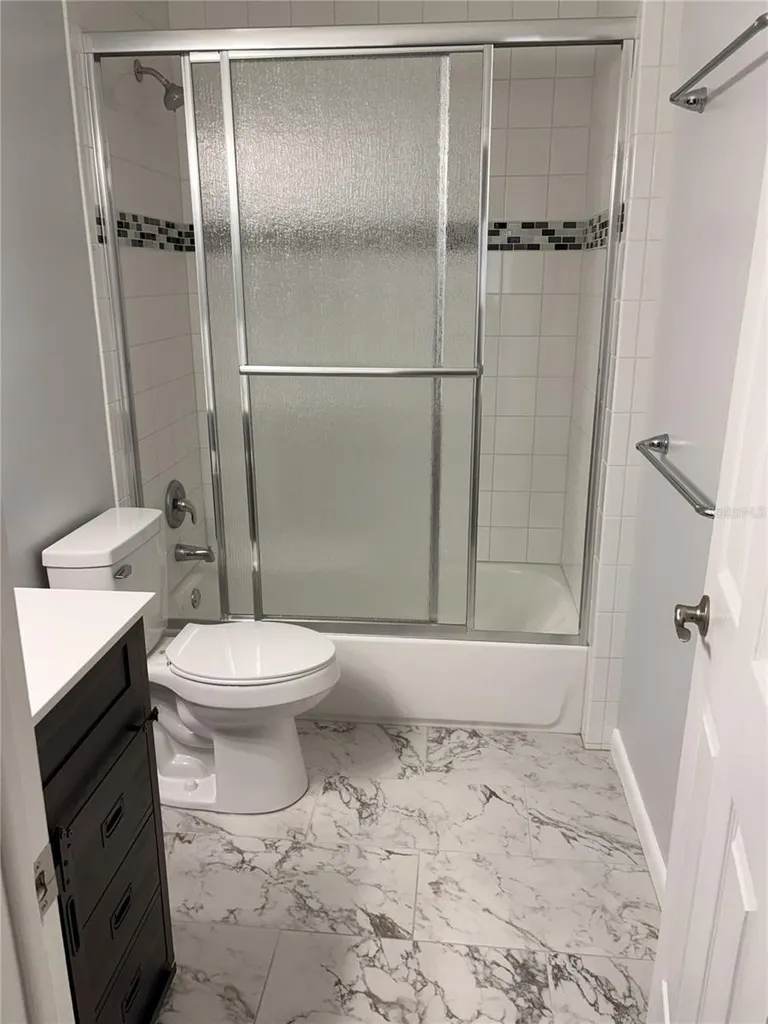4015 Ashford Green Place Tampa FL 33613