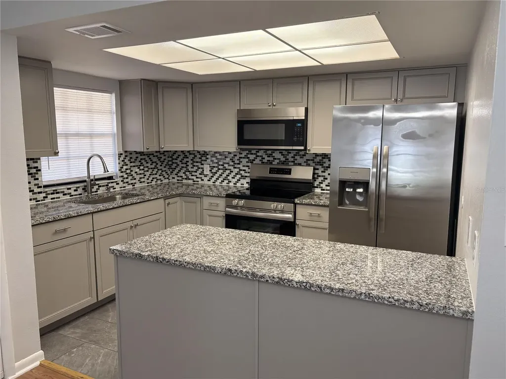 4015 Ashford Green Place Tampa FL 33613