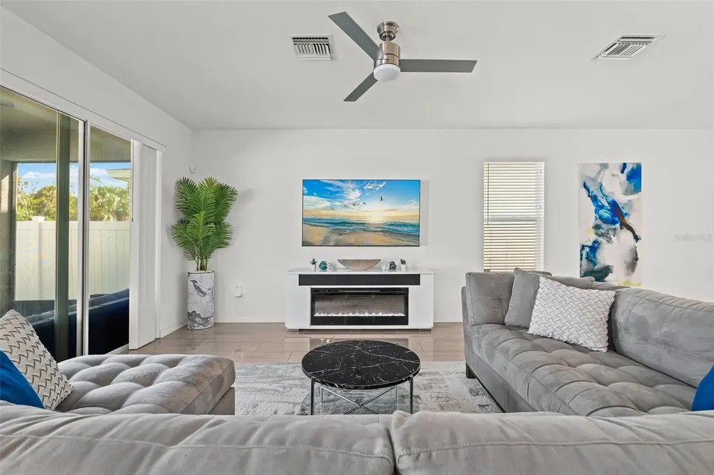 4327 Reisswood Loop Palmetto FL 34221