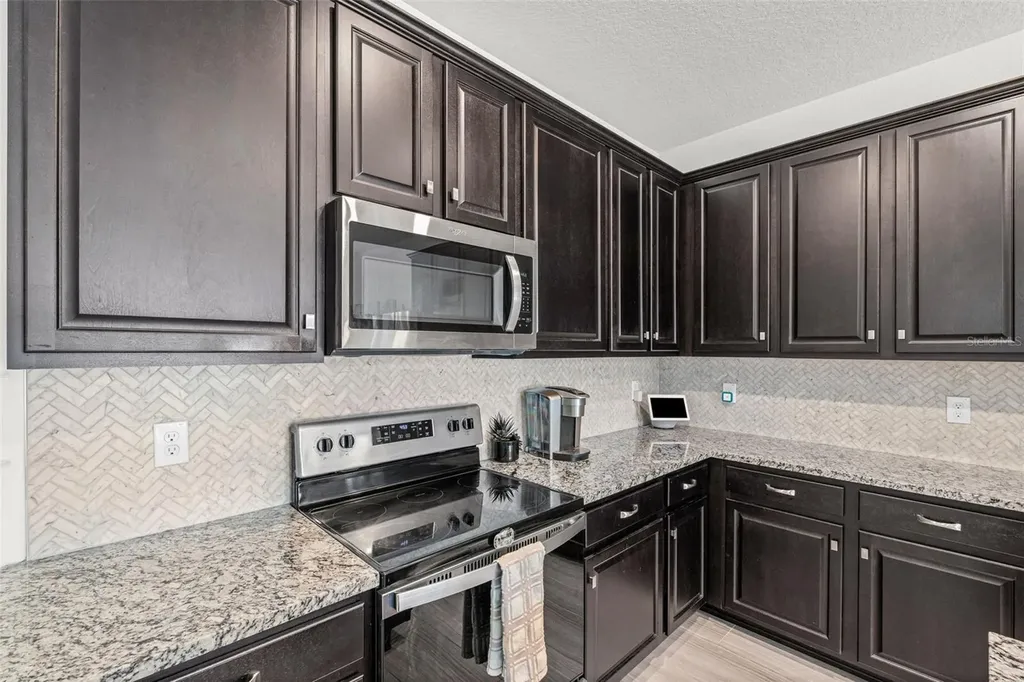 4327 Reisswood Loop Palmetto FL 34221