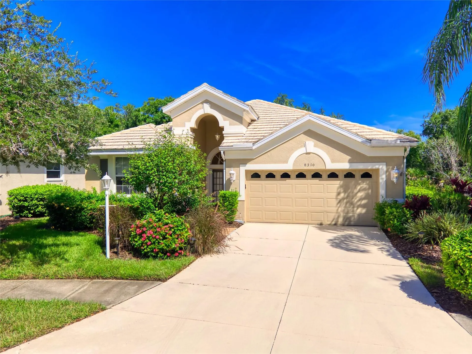 8310 Whispering Woods Court Bradenton FL 34202