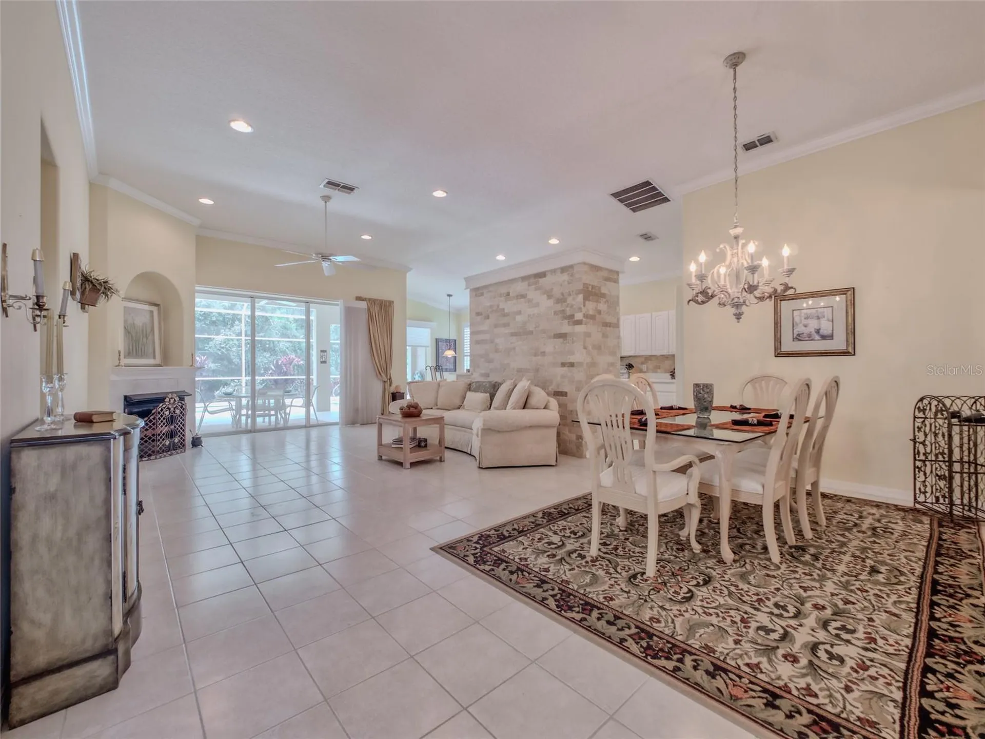 8310 Whispering Woods Court Bradenton FL 34202