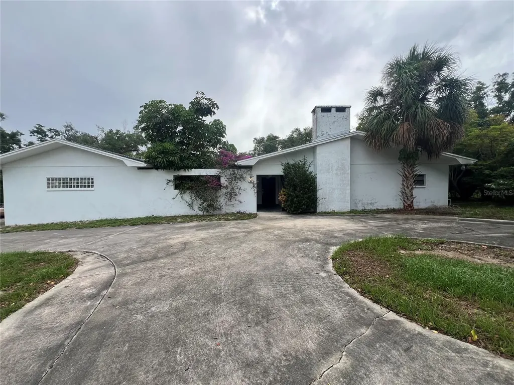 425 Craig Drive Tarpon Springs FL 34689