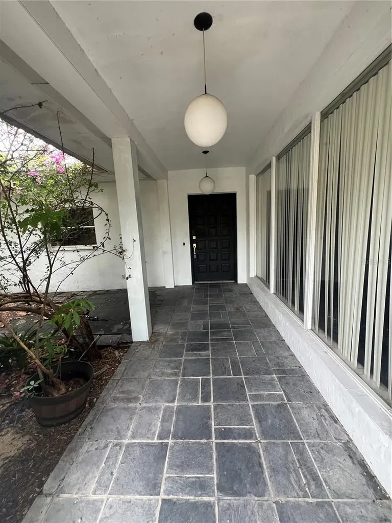 425 Craig Drive Tarpon Springs FL 34689