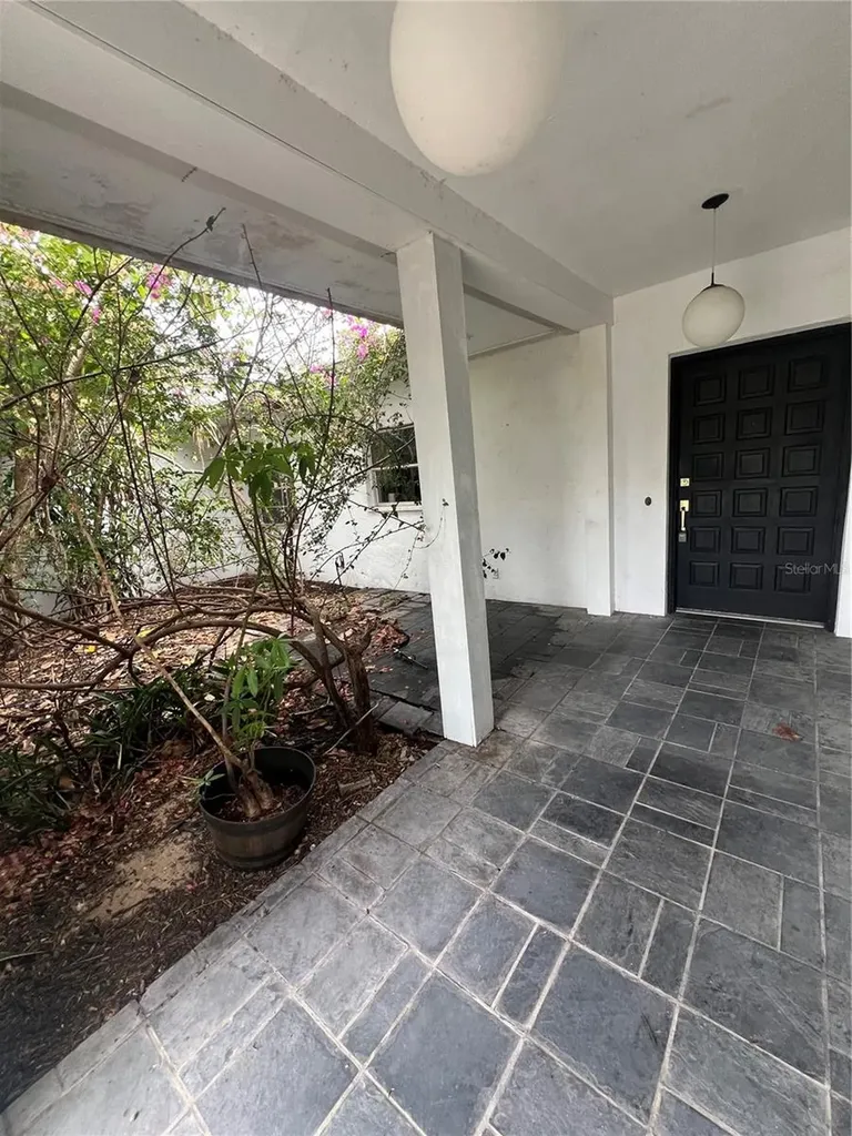 425 Craig Drive Tarpon Springs FL 34689