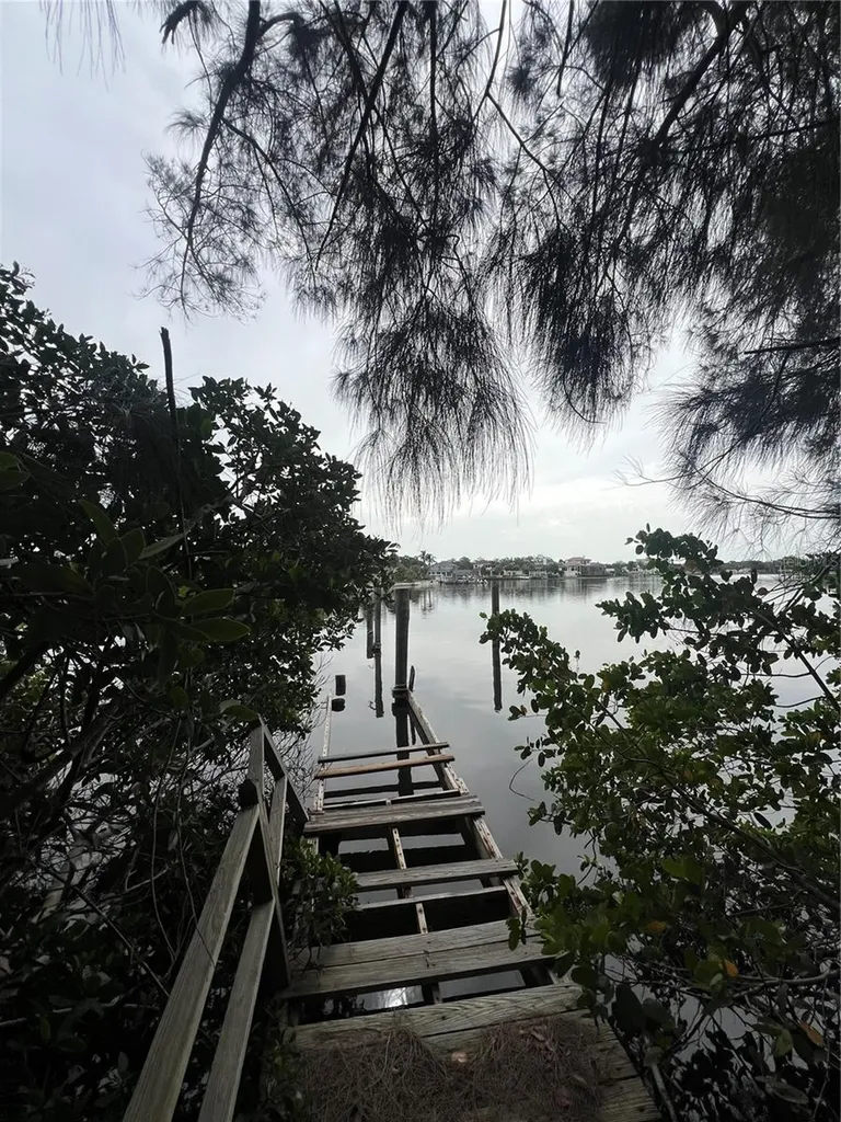 425 Craig Drive Tarpon Springs FL 34689
