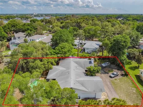 425 Craig Drive Tarpon Springs FL 34689
