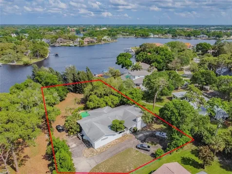 425 Craig Drive Tarpon Springs FL 34689