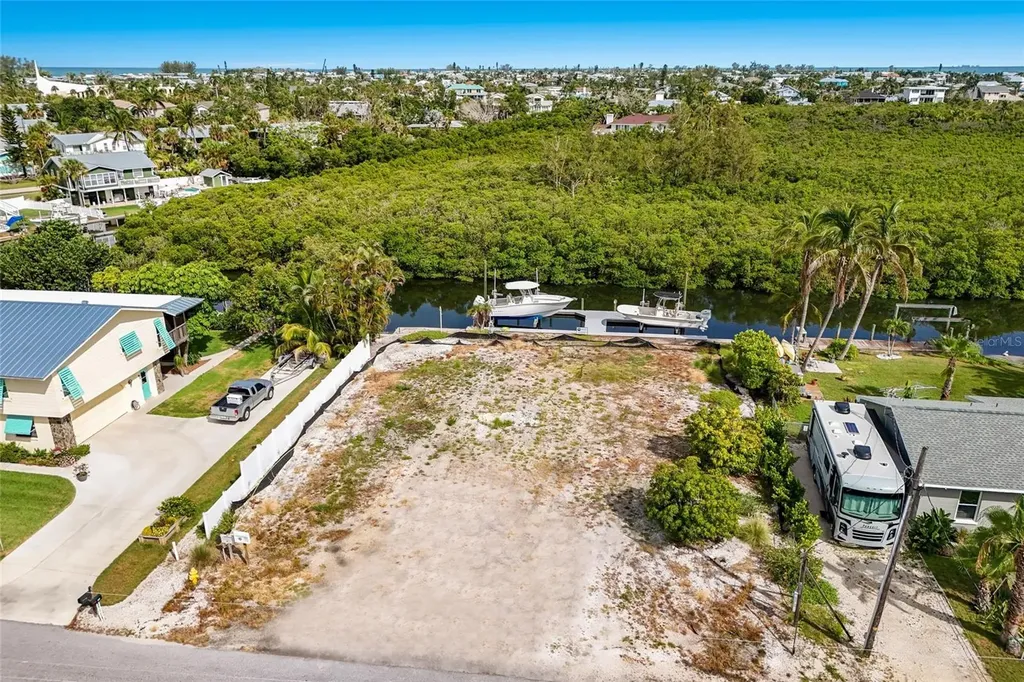 508 77th Street Bradenton Beach FL 34217