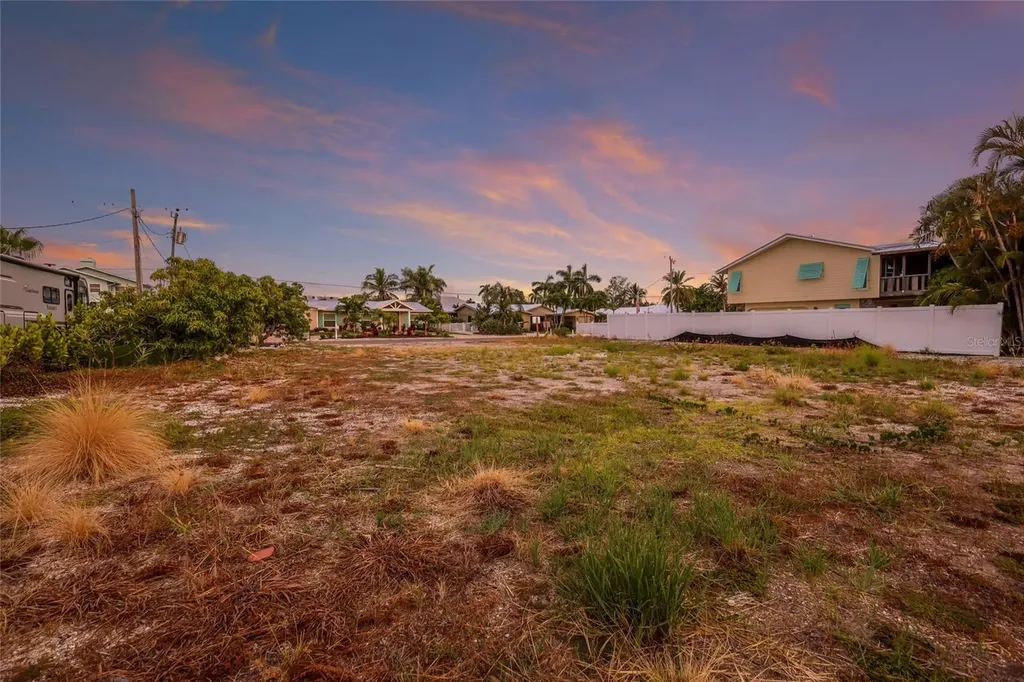 508 77th Street Bradenton Beach FL 34217