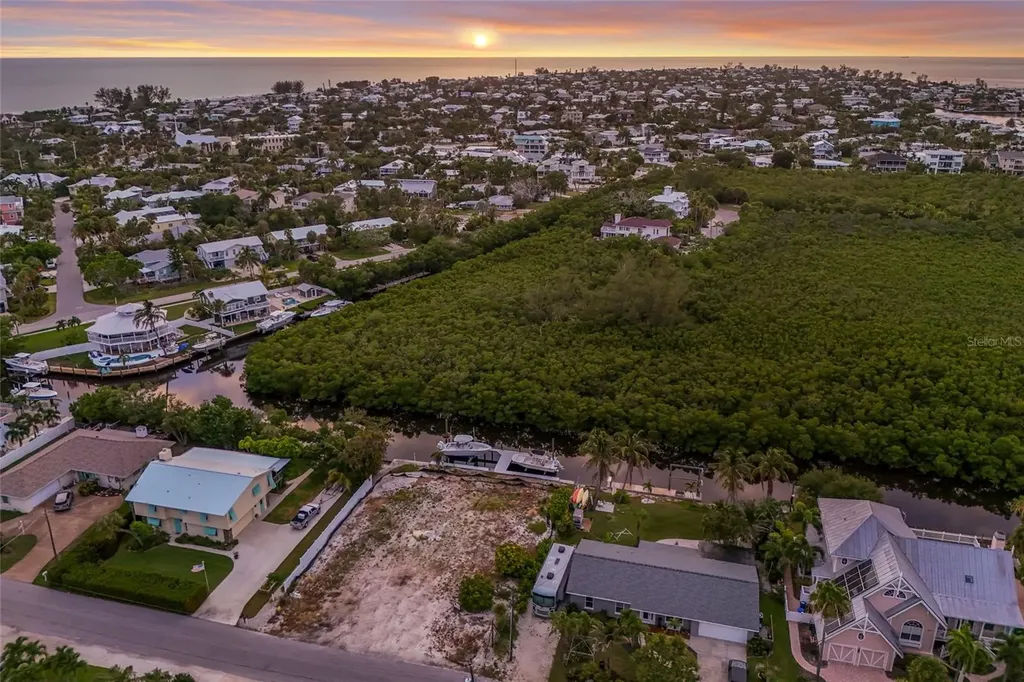 508 77th Street Bradenton Beach FL 34217