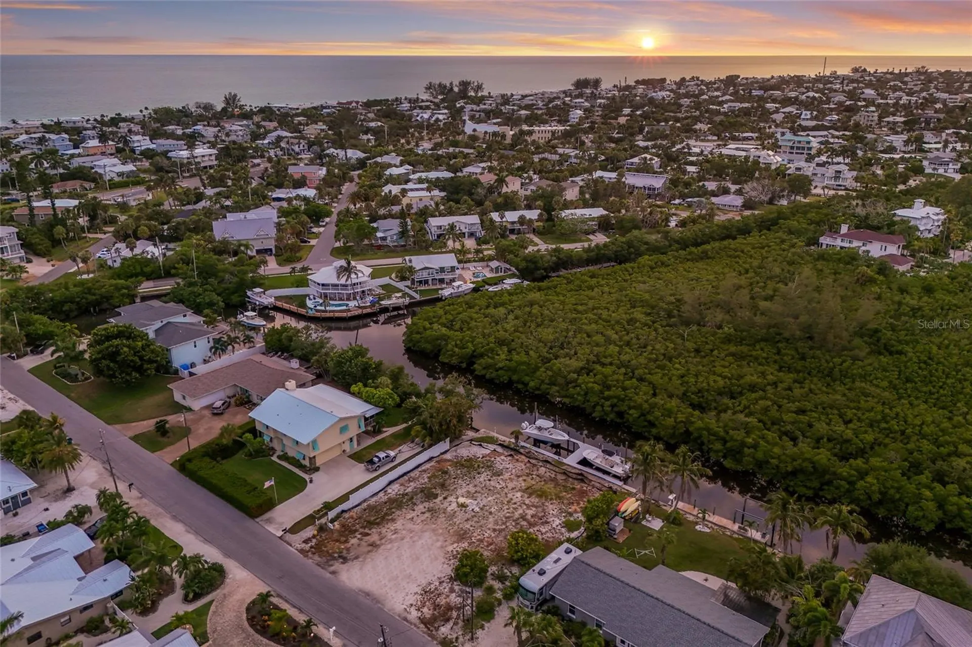 508 77th Street Bradenton Beach FL 34217