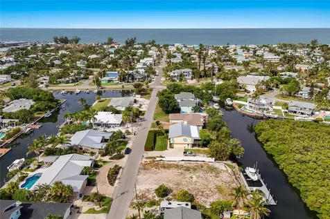 508 77th Street Bradenton Beach FL 34217
