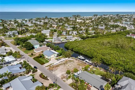 508 77th Street Bradenton Beach FL 34217