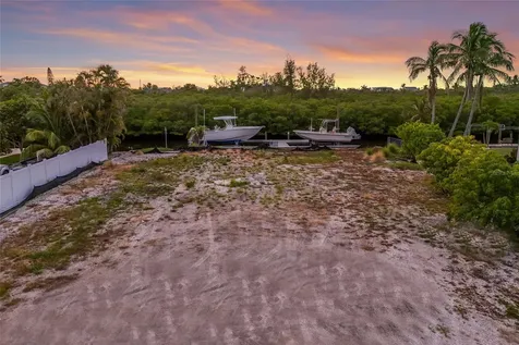 508 77th Street Bradenton Beach FL 34217