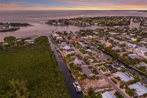 508 77th Street Bradenton Beach FL 34217