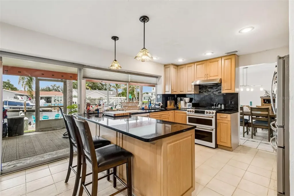 1473 50th Avenue NE St Petersburg FL 33703