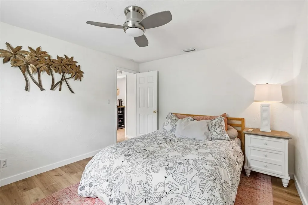 1473 50th Avenue NE St Petersburg FL 33703
