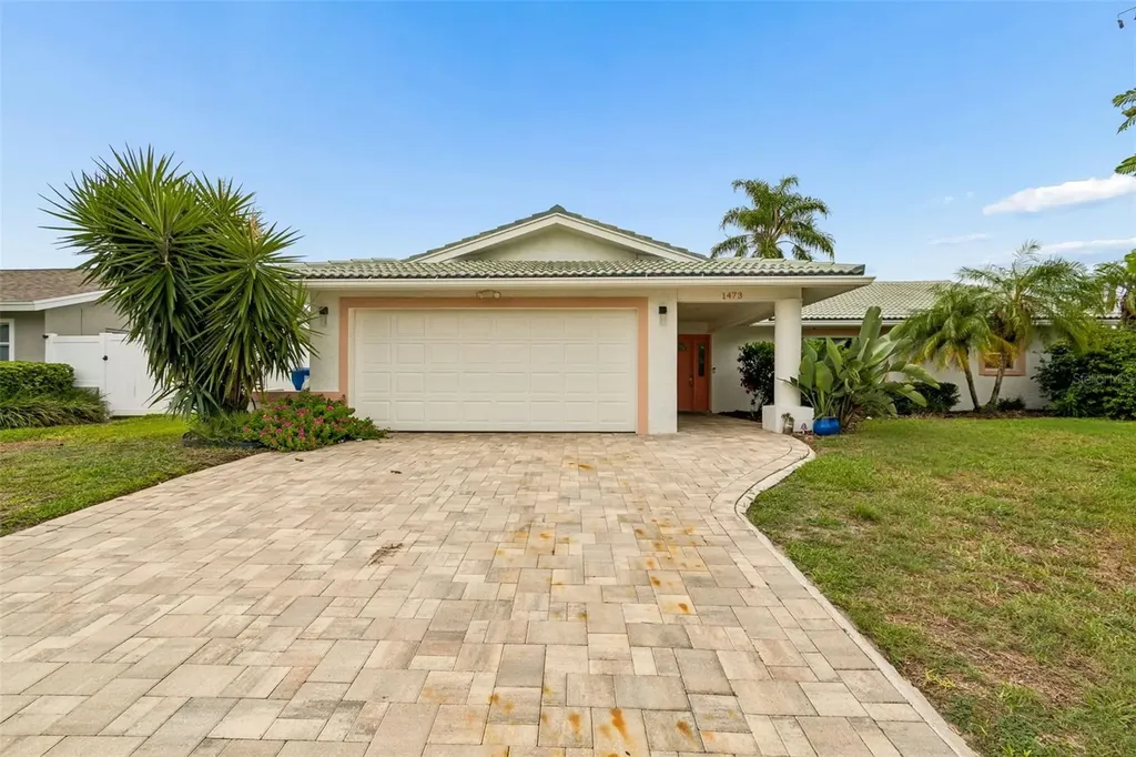 1473 50th Avenue NE St Petersburg FL 33703