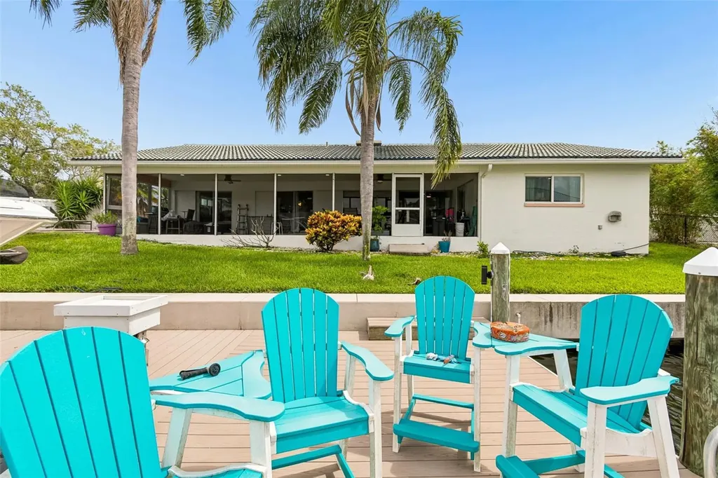 1473 50th Avenue NE St Petersburg FL 33703