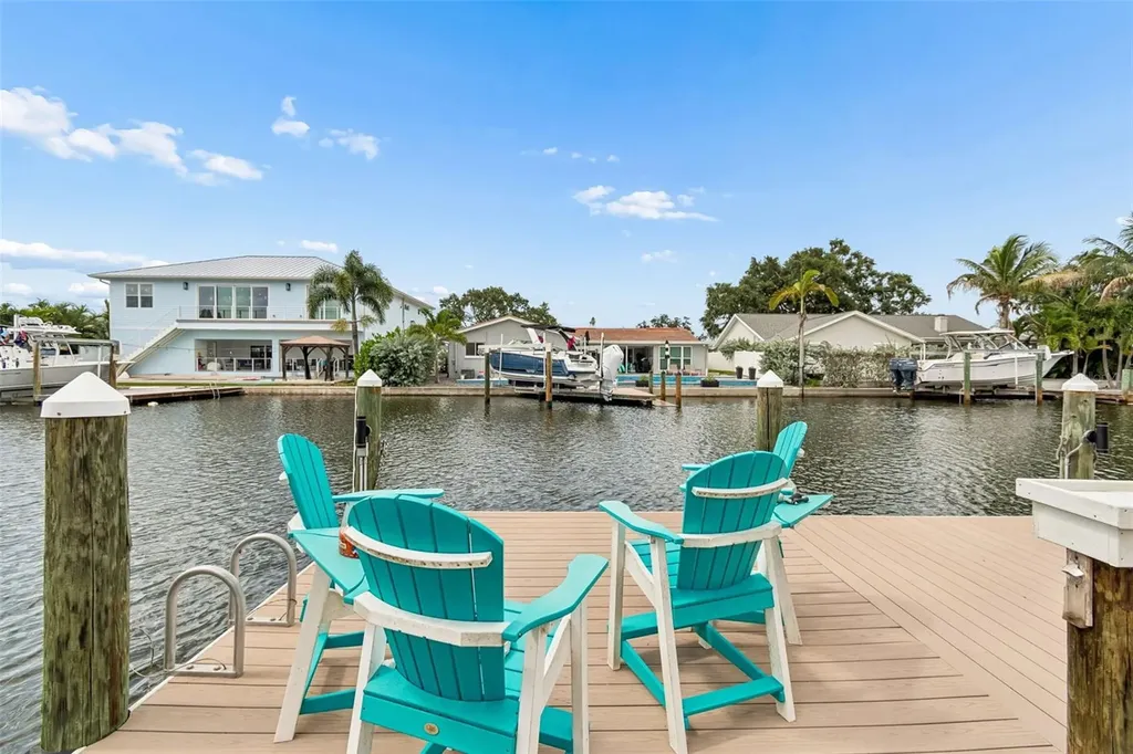 1473 50th Avenue NE St Petersburg FL 33703