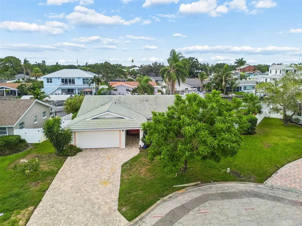 1473 50th Avenue NE St Petersburg FL 33703