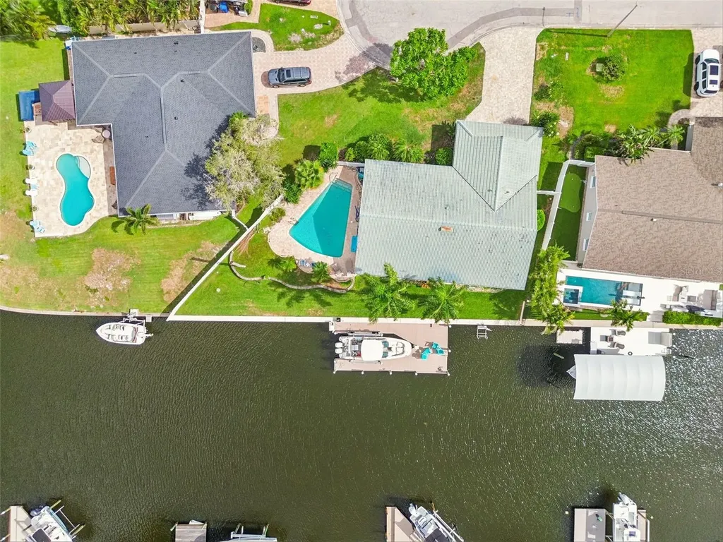 1473 50th Avenue NE St Petersburg FL 33703
