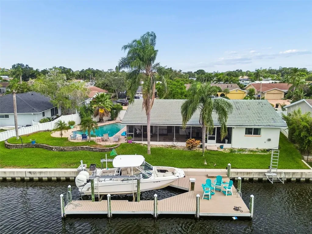 1473 50th Avenue NE St Petersburg FL 33703