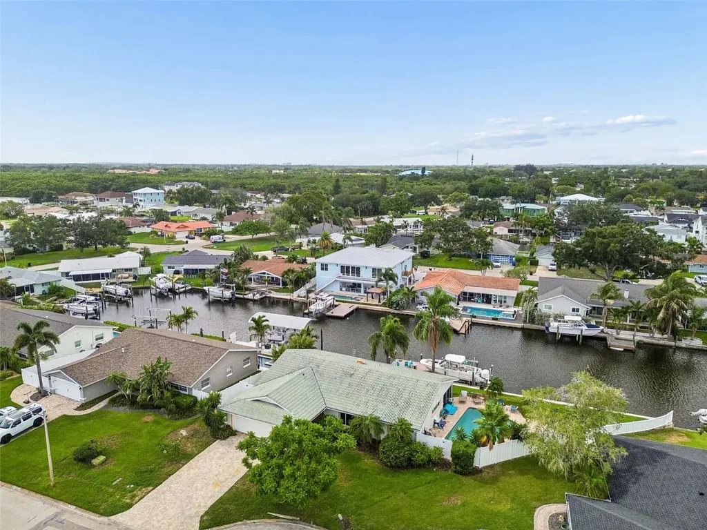 1473 50th Avenue NE St Petersburg FL 33703