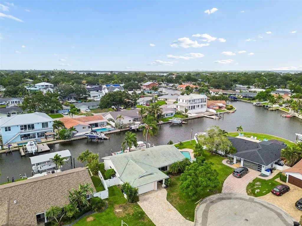 1473 50th Avenue NE St Petersburg FL 33703