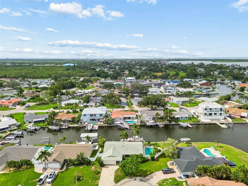 1473 50th Avenue NE St Petersburg FL 33703