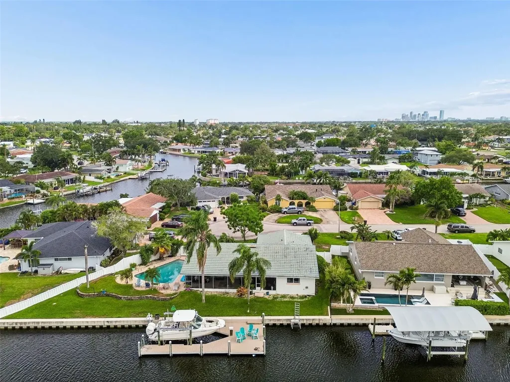 1473 50th Avenue NE St Petersburg FL 33703