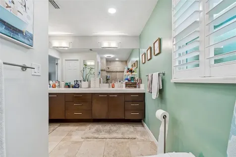 1473 50th Avenue NE St Petersburg FL 33703